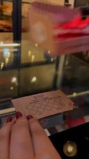 وقتی روان‌شناسی رو می‌ریزی تو اقتصاد، نتیجه‌اش میشه «استمپ مارکتینگ»!
یه ایده ساده ولی قدرتمند برای وفادار کردن مشتری‌‌ها:

🆔  💯