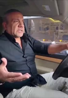 فیروز کریمی کلا تو یه لیگ دیگه توپ میزنه 😂

🆔  💯